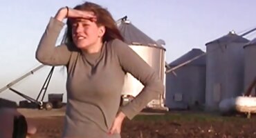 లూసియస్ చిక్ నైపుణ్యంగా తీపి పుస్సీ telugu సెక్స్ వీడియోస్ వేళ్లు పిసకడం