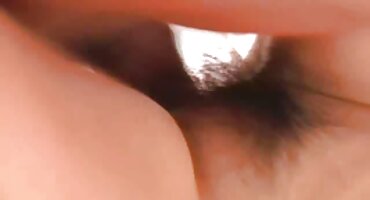 ఒక మనిషి యొక్క ముఖం మీద అమాయక సెక్స్ వీడియోస్ సెక్స్ వీడియోస్ గుర్రం కూర్చుని