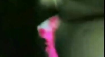 స్నేహితులు ఒక స్నేహితుడు యొక్క సెక్స్ వీడియోస్ తెలుగు లో స్టిక్ కింద మింక్స్ భర్తీ