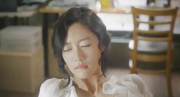 టాటూ చిక్ చెంప తెలుగు సేక్స్ వీడియోస్ డాట్ కాం ద్వారా ఒక నల్ల మనిషి తీసుకున్న