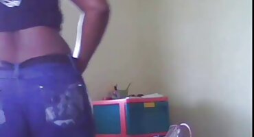 ఇంద్రియాలకు తెలుగు హీరోయిన్ సెక్స్ వీడియోస్ సంబంధించిన నల్లటి జుట్టు గల స్త్రీని సక్స్ మరియు సెల్ లో జెకా యొక్క గుండు ఆత్మవిశ్వాసం స్ట్రోక్స్