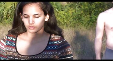 స్కర్ట్ లో అమ్మాయి ఆత్మవిశ్వాసం బయటకు జంప్స్ సంపూర్ణ తెలుగు సెక్సీ వీడియోస్