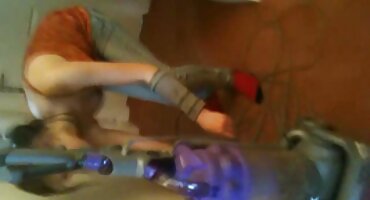 బైకర్ వేడి తెలుగు సెక్స్ వీడియోస్ ప్లీజ్ నల్లటి జుట్టు గల స్త్రీని నోటిలో మొదటి ఇచ్చింది