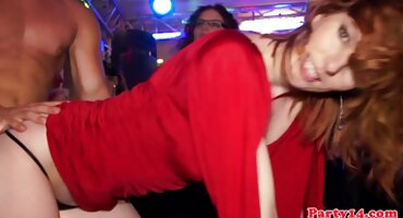 అతను డబ్బు అవసరం మరియు అందువలన ఒక స్నేహితుడు తో సెక్స్ వీడియోస్ కావాలి తెలుగు లో ఒక అమ్మాయి భాగస్వామ్యం